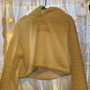 Brand new! There’s no tag but hasn’t been worn. It’s in good condition